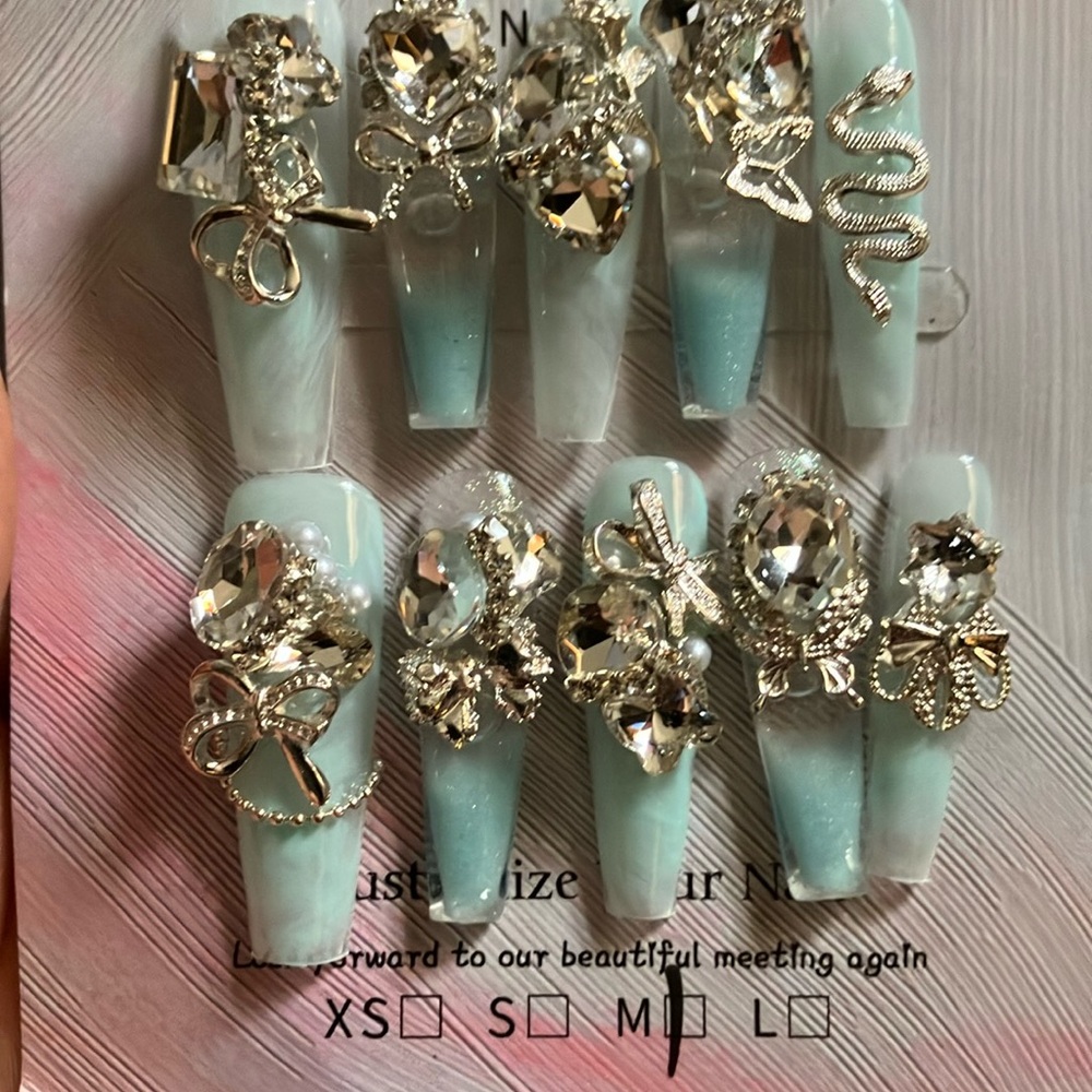 Silver and Blue Aquarium Nail Set